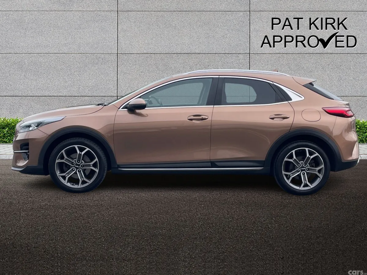 Kia XCeed Hatchback, Petrol, 2022, Bronze