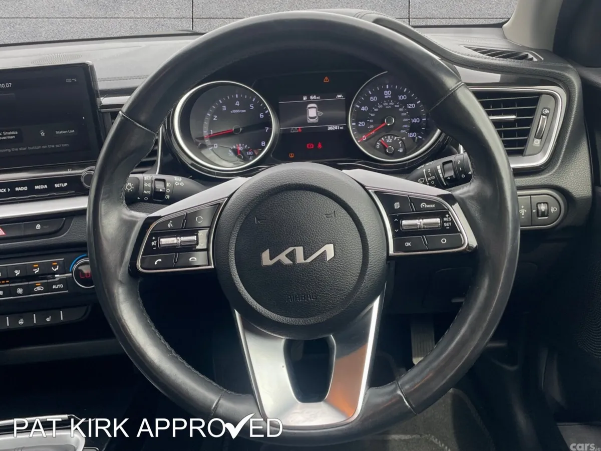 Kia XCeed Hatchback, Petrol, 2022, Bronze