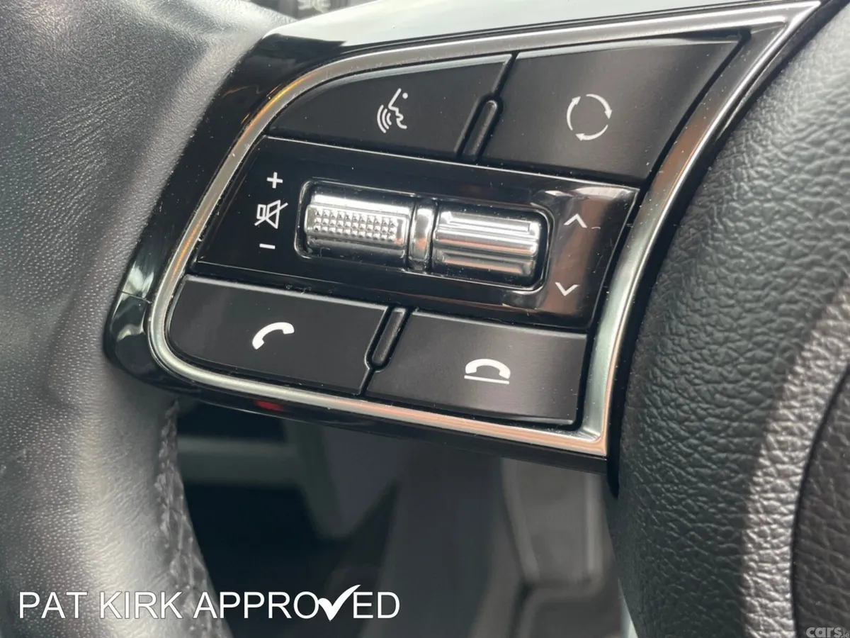 Kia XCeed Hatchback, Petrol, 2022, Bronze
