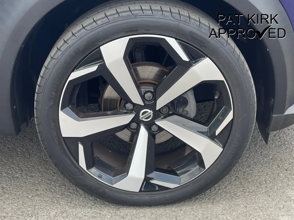 Nissan Juke Hatchback, Petrol, 2020, Blue