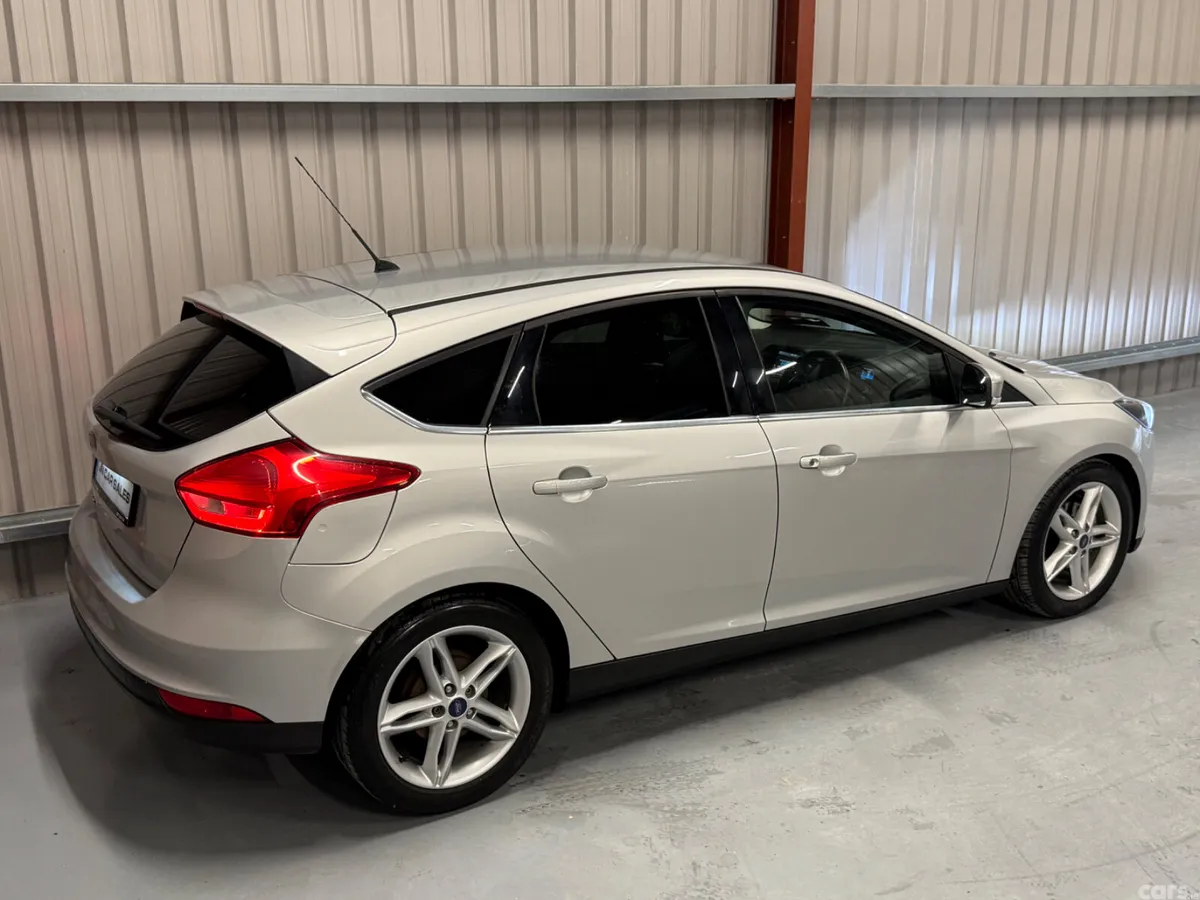 Ford Focus Hatchback, Diesel, 2016, Silver