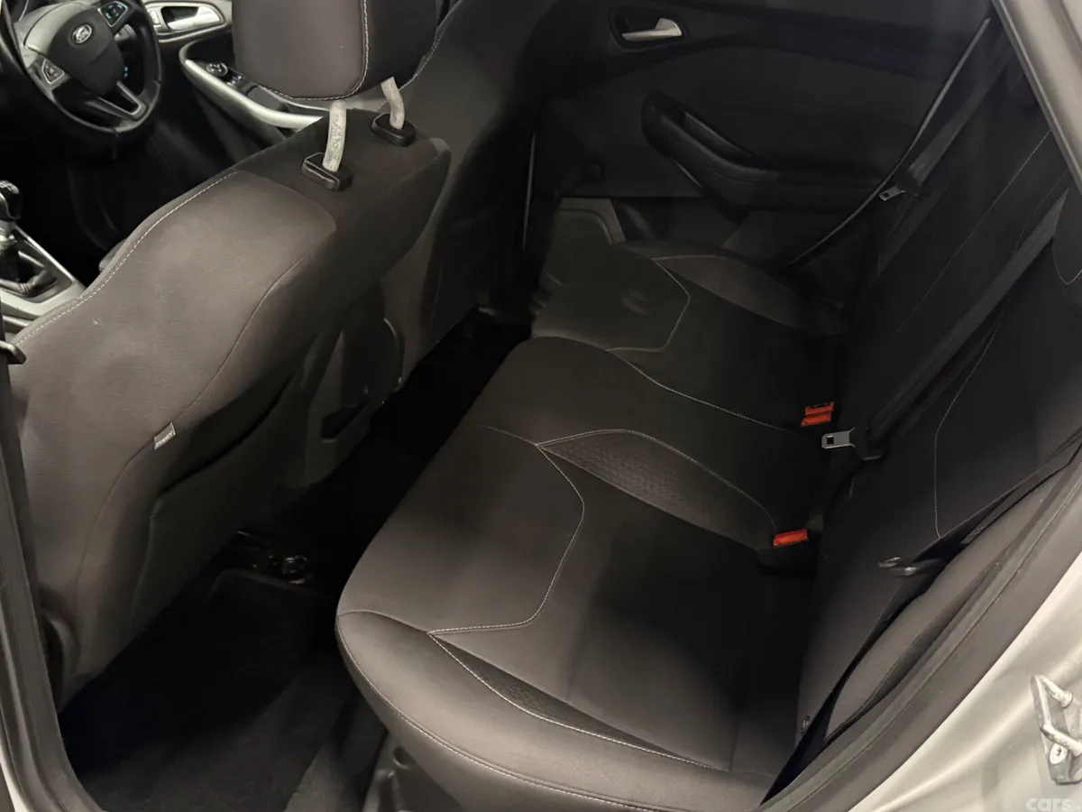 Ford Focus Hatchback, Diesel, 2016, Silver