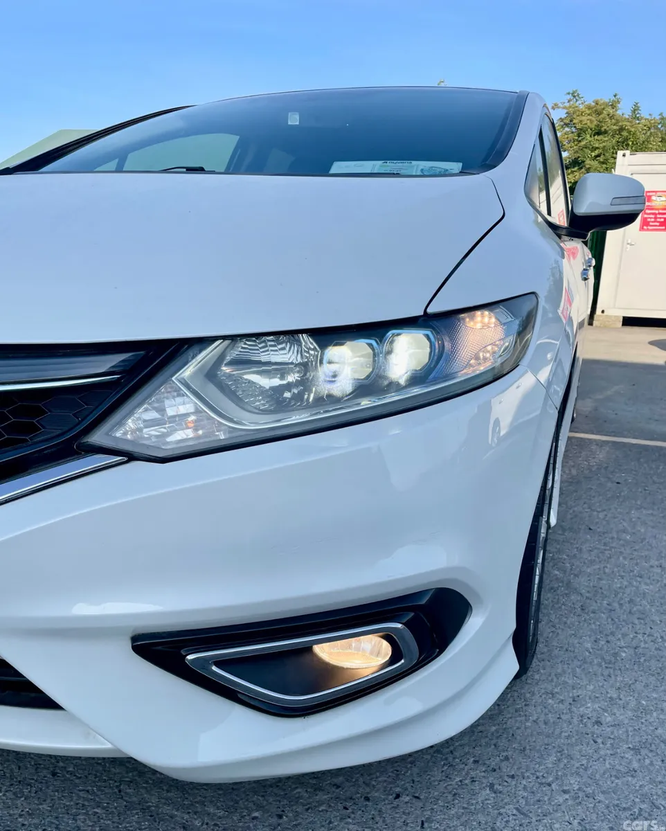Honda Jade MPV, Petrol Hybrid, 2015, White