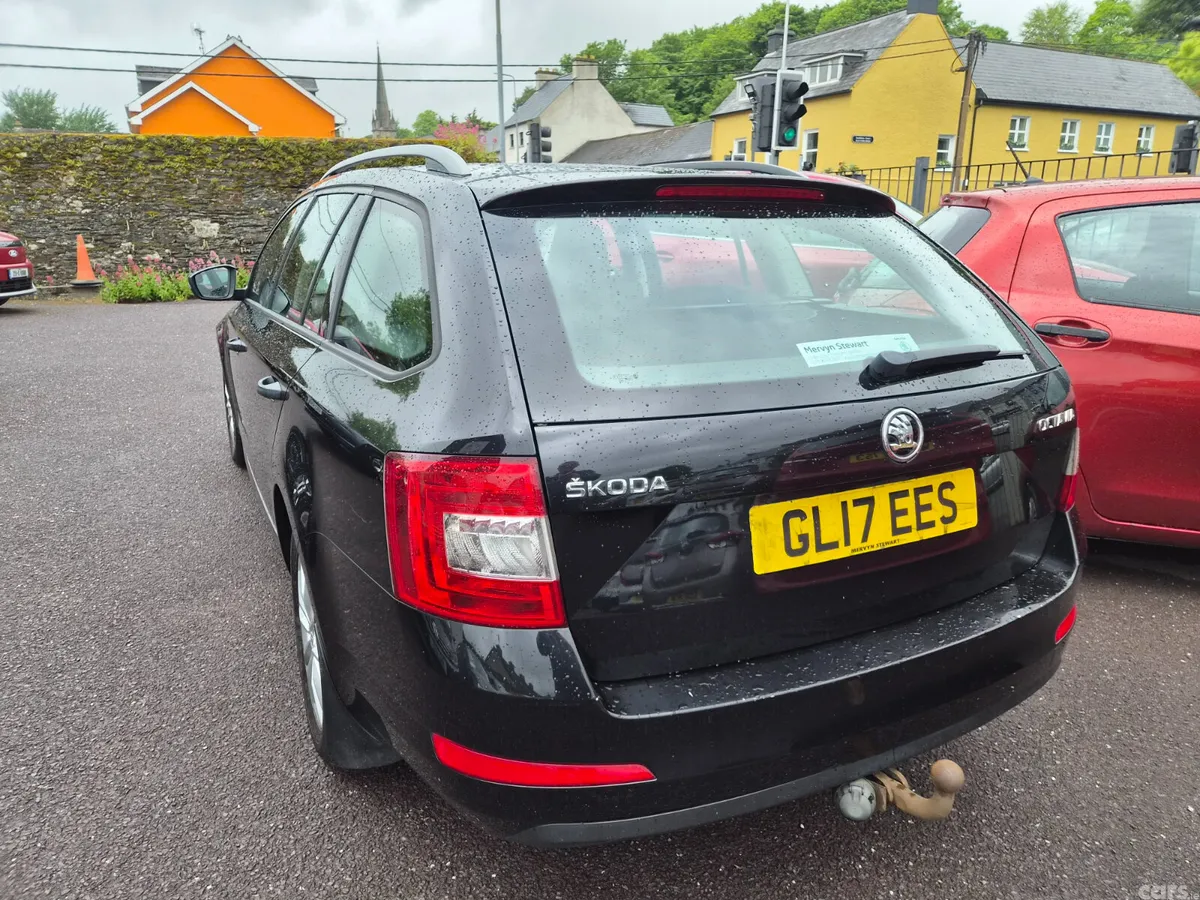 Skoda Octavia Estate, Diesel, 2017, Black