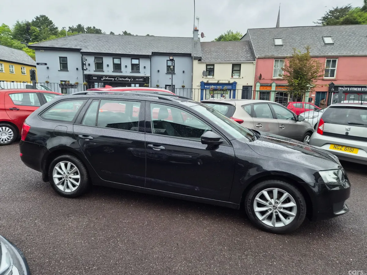 Skoda Octavia Estate, Diesel, 2017, Black
