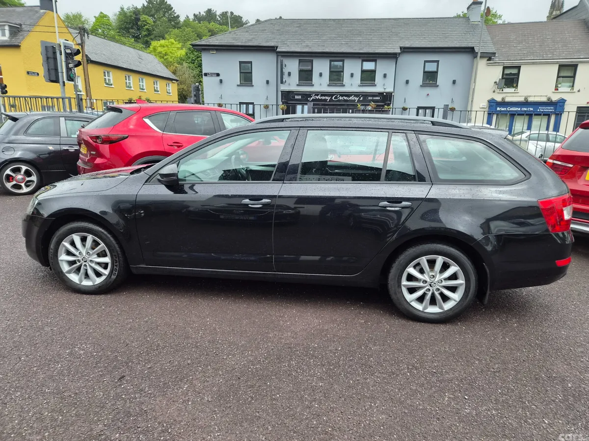 Skoda Octavia Estate, Diesel, 2017, Black