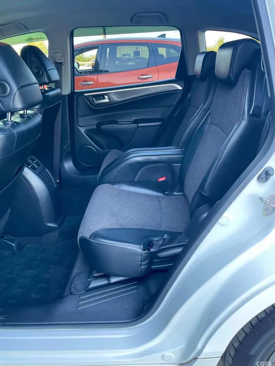 Honda Jade MPV, Petrol Hybrid, 2015, White