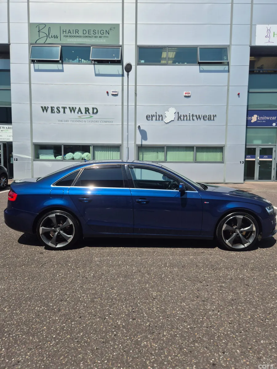 Audi A4 Saloon, Diesel, 2015, Blue
