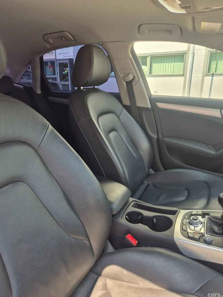 Audi A4 Saloon, Diesel, 2015, Blue