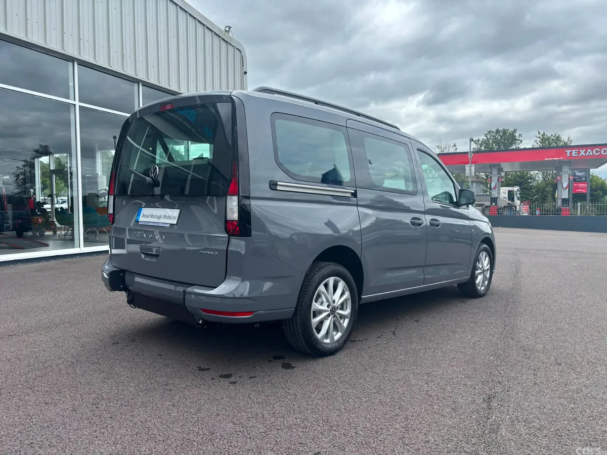 Volkswagen Caddy Maxi Life MPV, Petrol Plug-in Hybrid, 2027, Grey