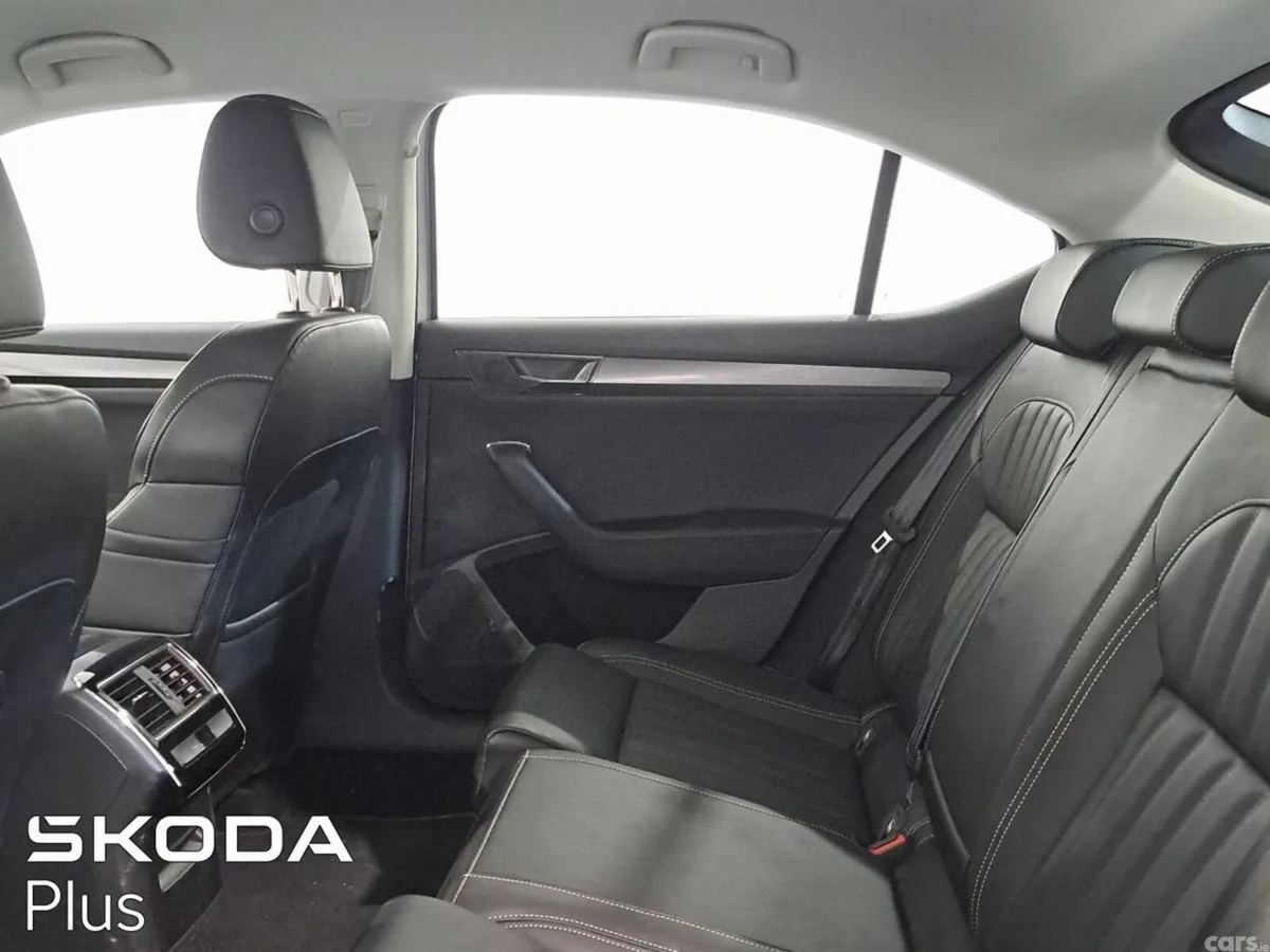 Skoda Superb Saloon, Diesel, 2023, Grey