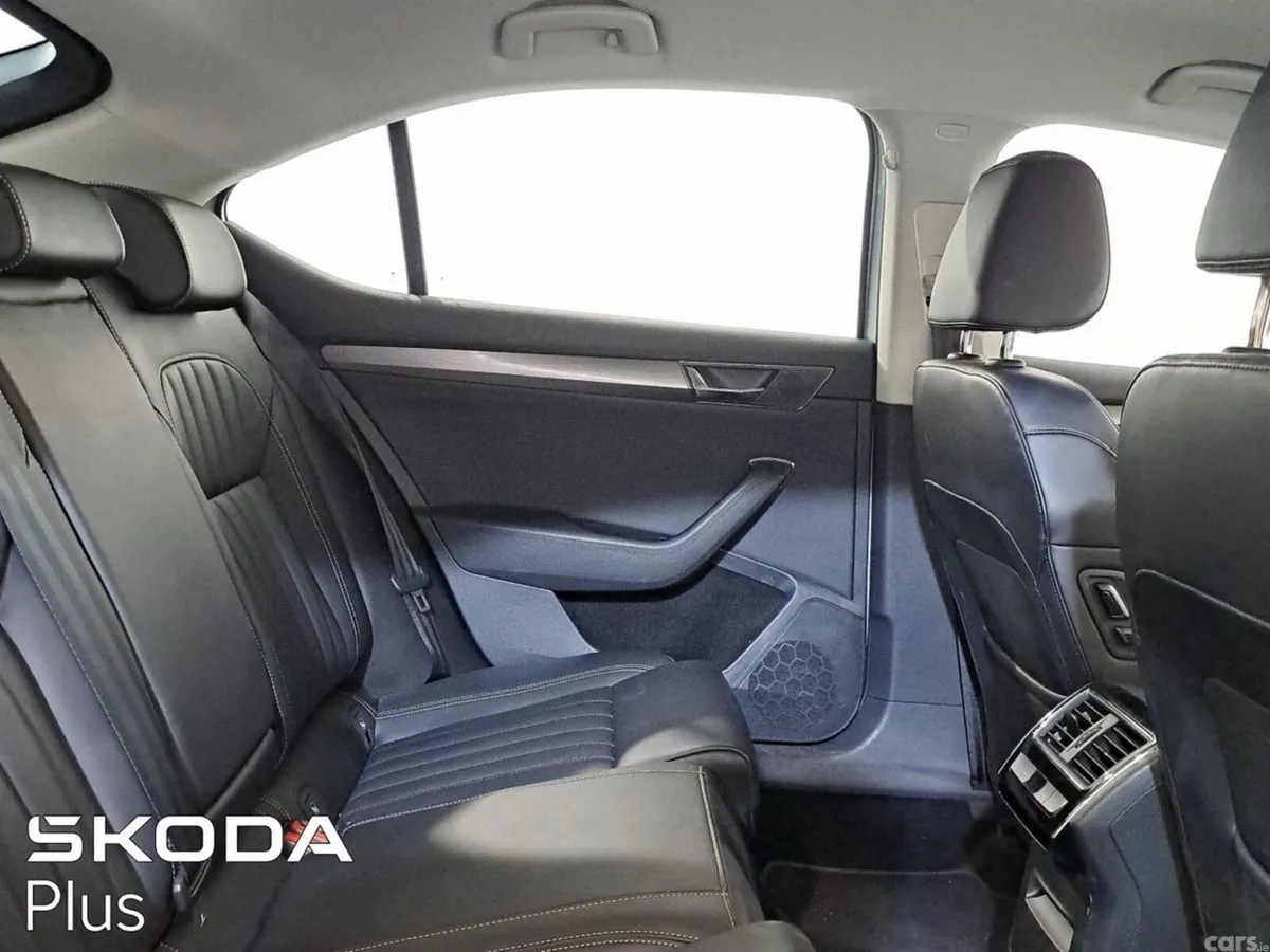Skoda Superb Saloon, Diesel, 2023, Grey