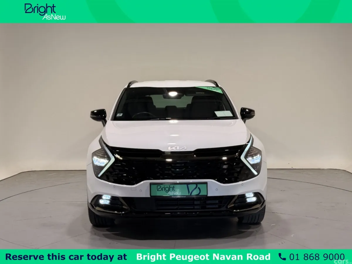 Kia Sportage MPV, Petrol Hybrid, 2024, White