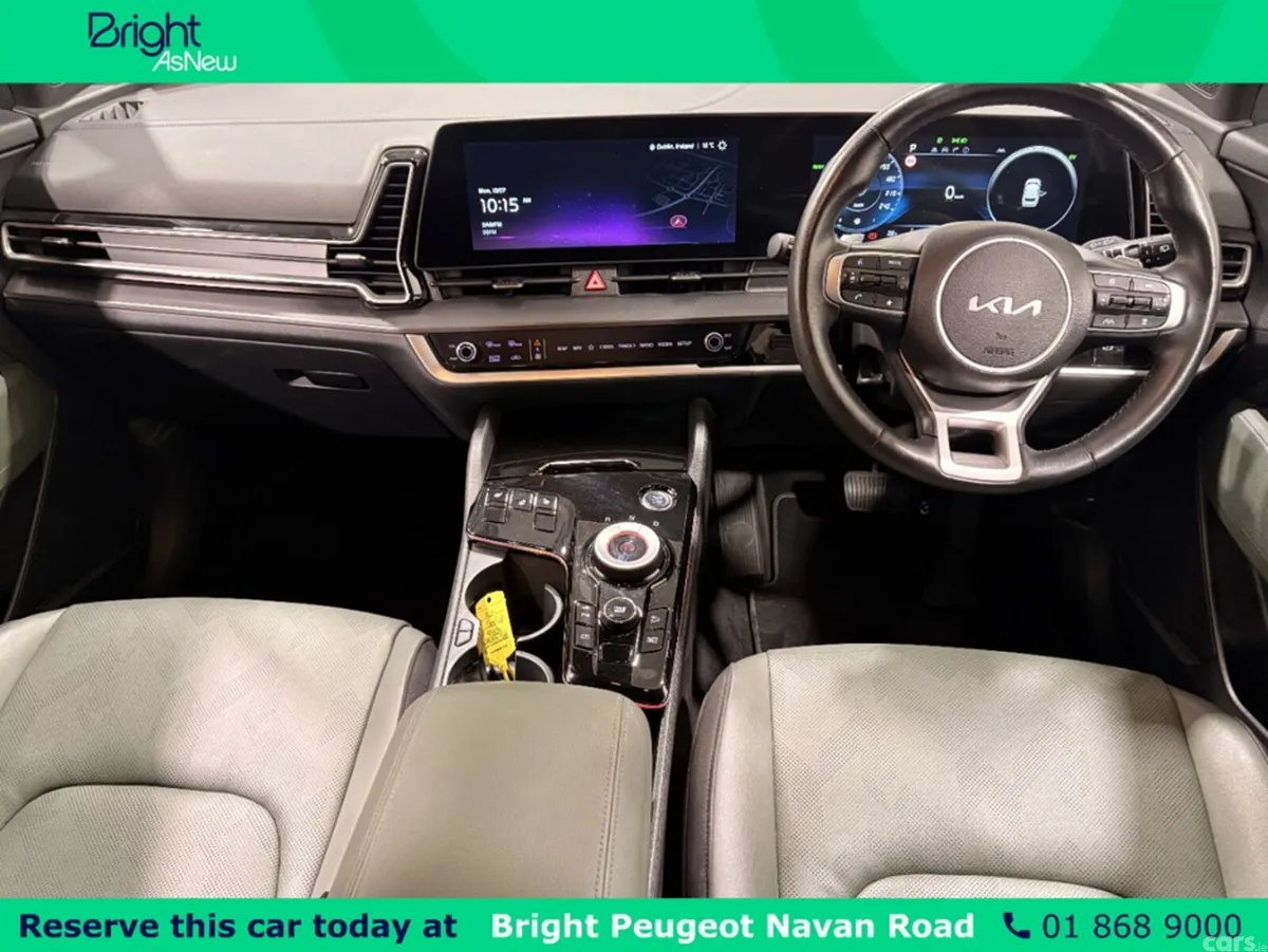Kia Sportage MPV, Petrol Hybrid, 2024, White
