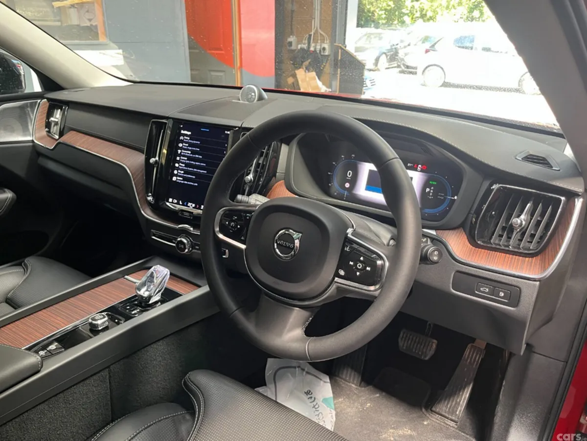 Volvo XC60 SUV, Petrol Plug-in Hybrid, 2024, Red