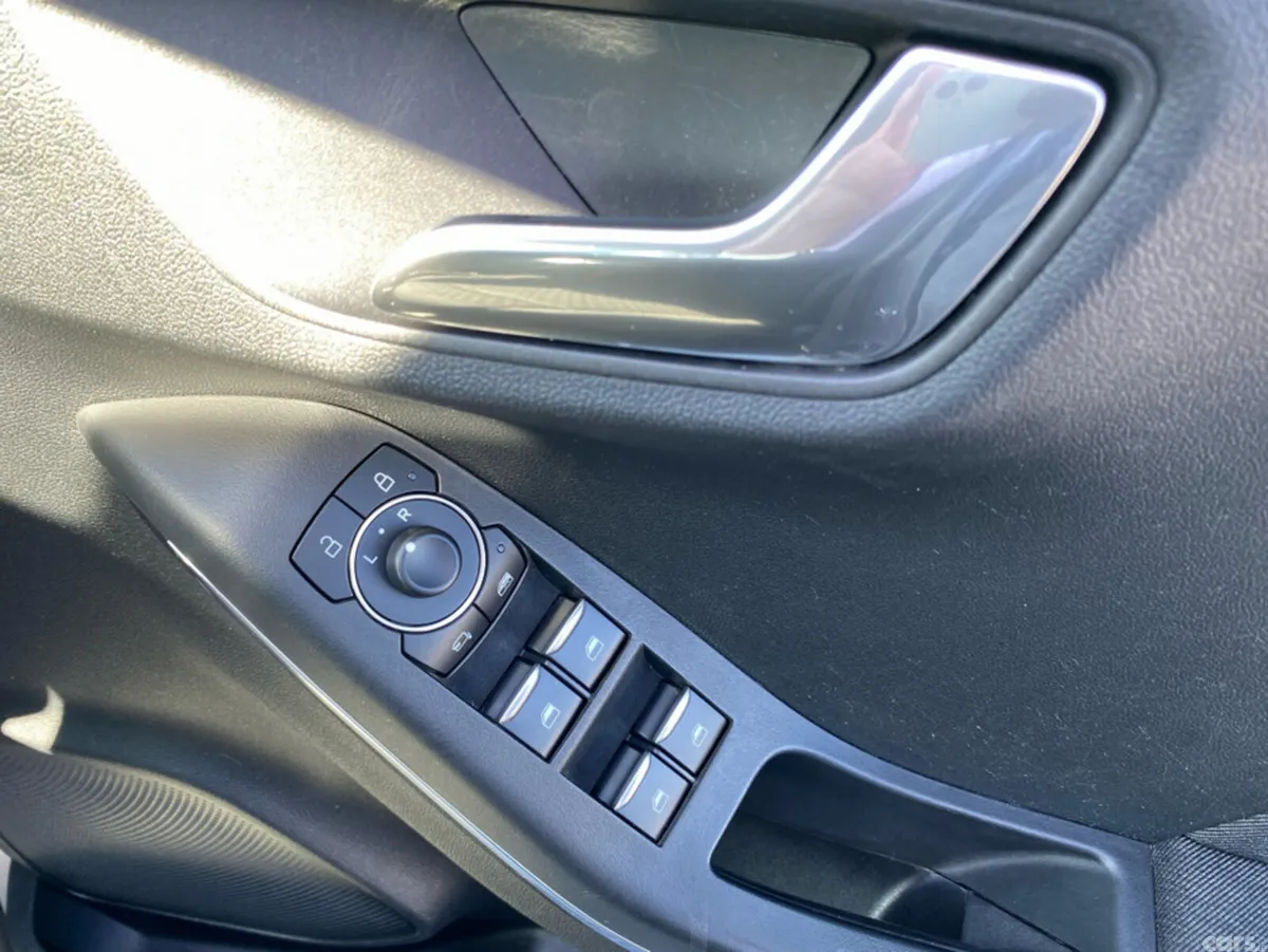 Ford Puma MPV, Petrol Hybrid, 2022, Grey