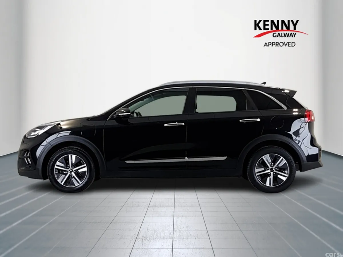 Kia Niro Estate, Petrol Plug-in Hybrid, 2022, Black