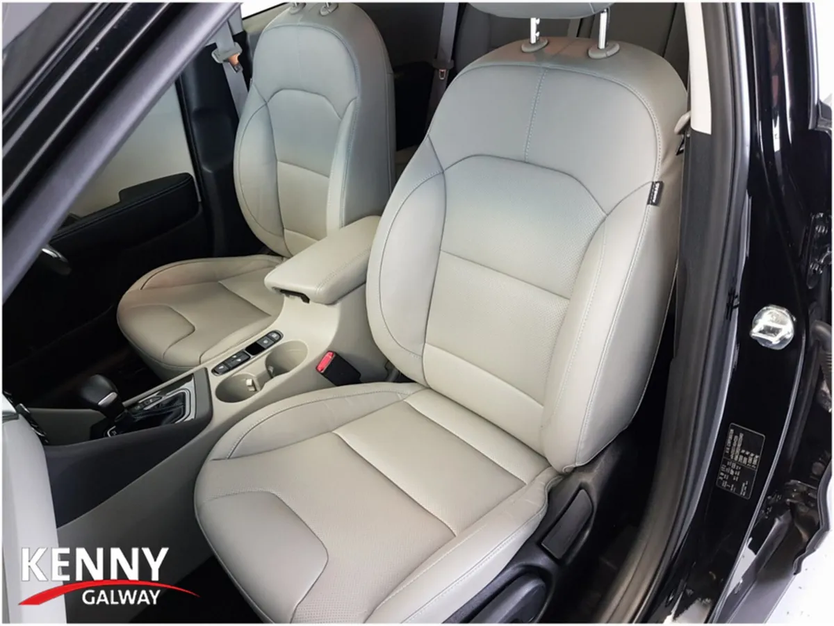 Kia Niro Estate, Petrol Plug-in Hybrid, 2022, Black