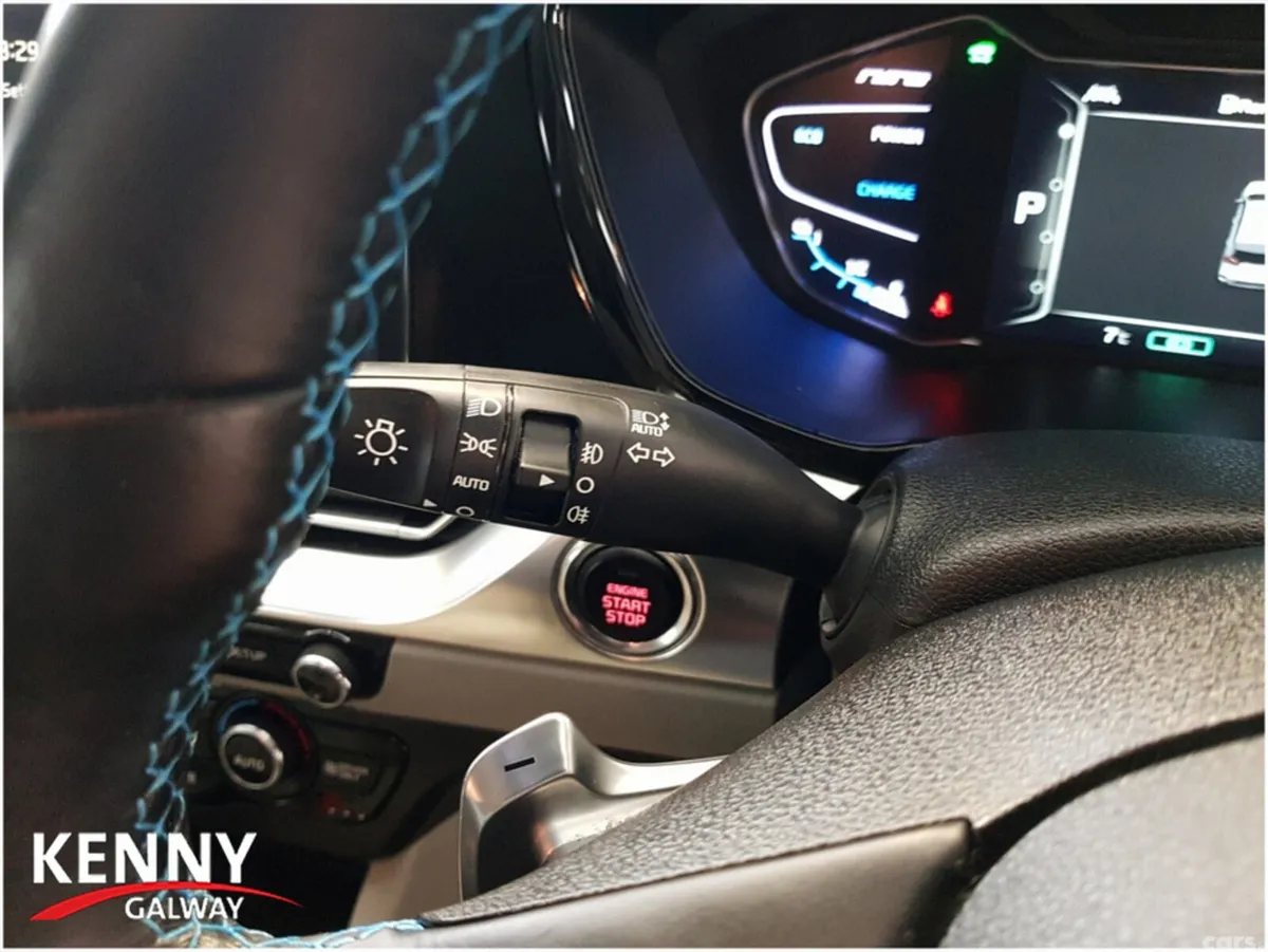 Kia Niro Estate, Petrol Plug-in Hybrid, 2022, Black