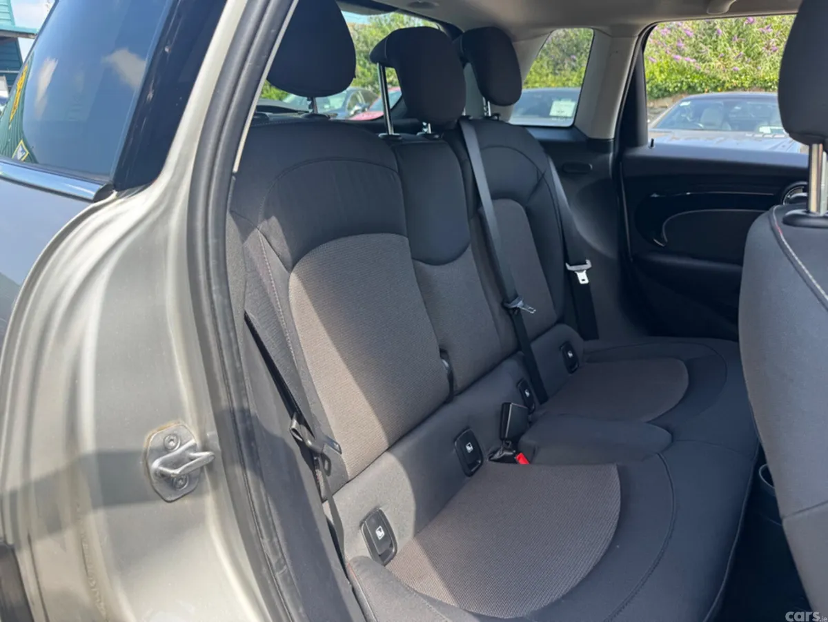 Mini Cooper Hatchback, Petrol, 2024, Silver