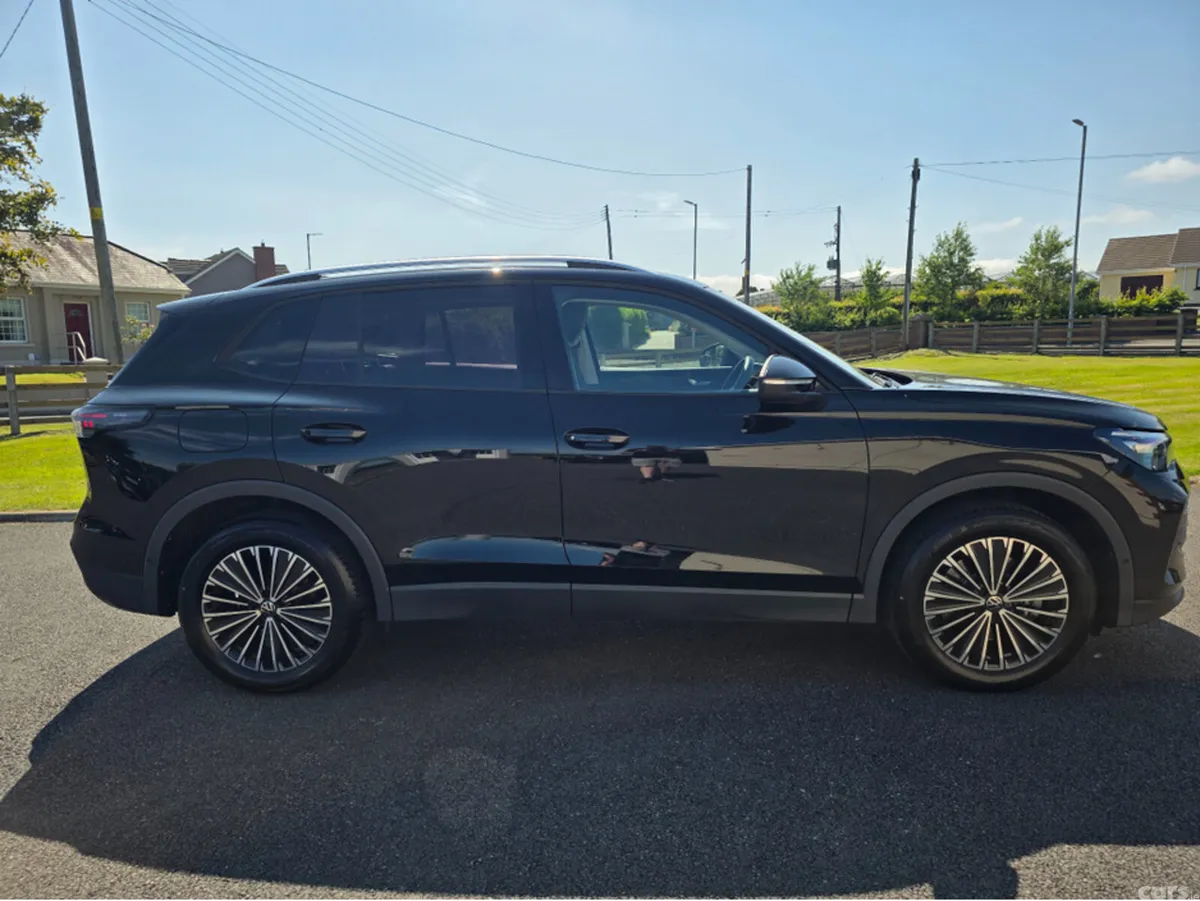 Volkswagen Tiguan Estate, Diesel, 2025, Black