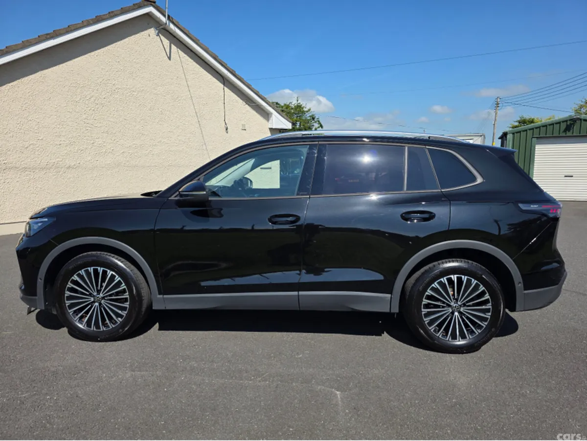 Volkswagen Tiguan Estate, Diesel, 2025, Black
