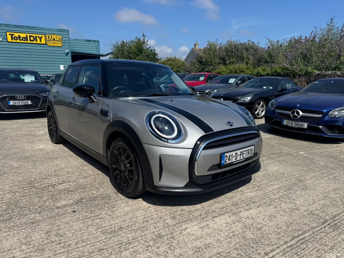 Mini Cooper Hatchback, Petrol, 2024, Silver