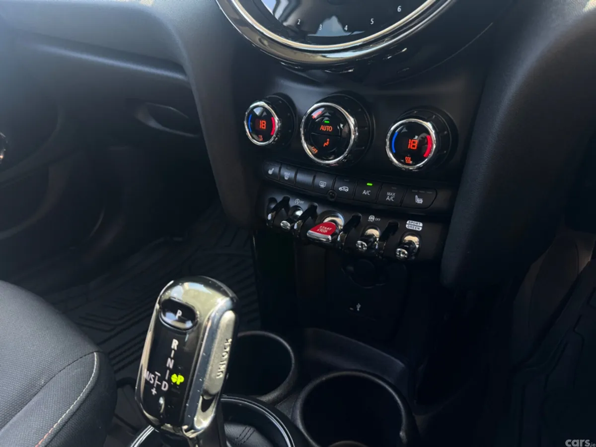 Mini Cooper Hatchback, Petrol, 2024, Silver