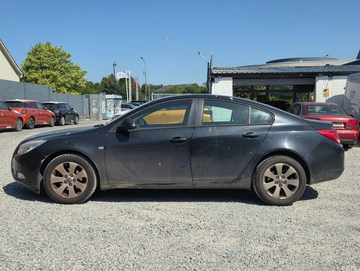 Opel Insignia Hatchback, Diesel, 2012, Black