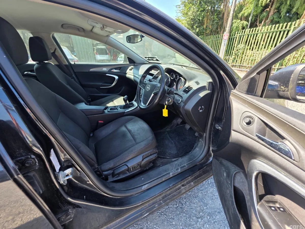 Opel Insignia Hatchback, Diesel, 2012, Black