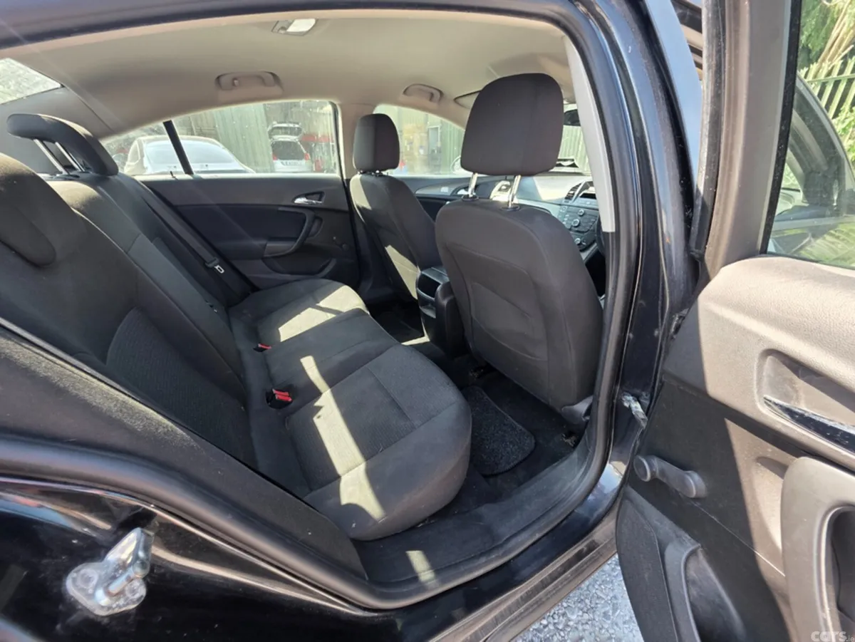Opel Insignia Hatchback, Diesel, 2012, Black