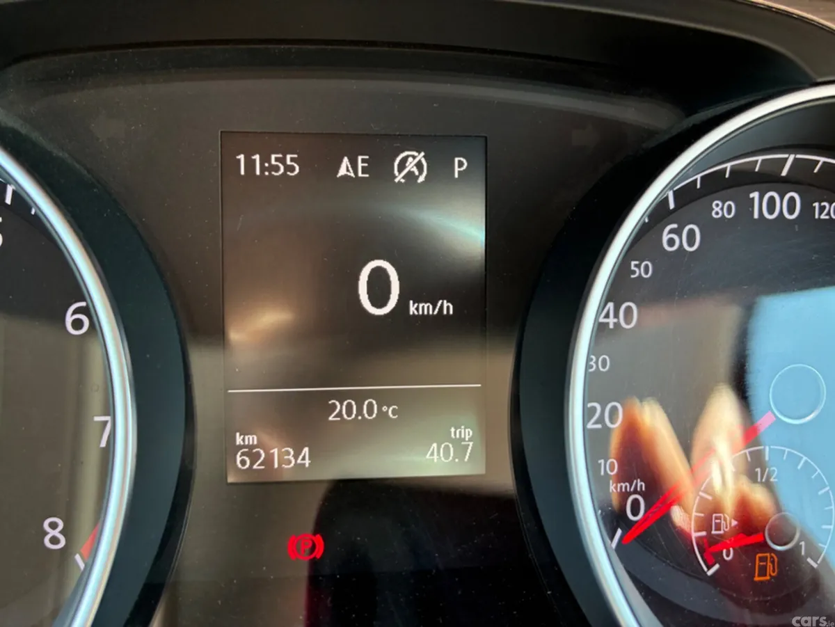 Volkswagen Golf Hatchback, Petrol, 2017, Red