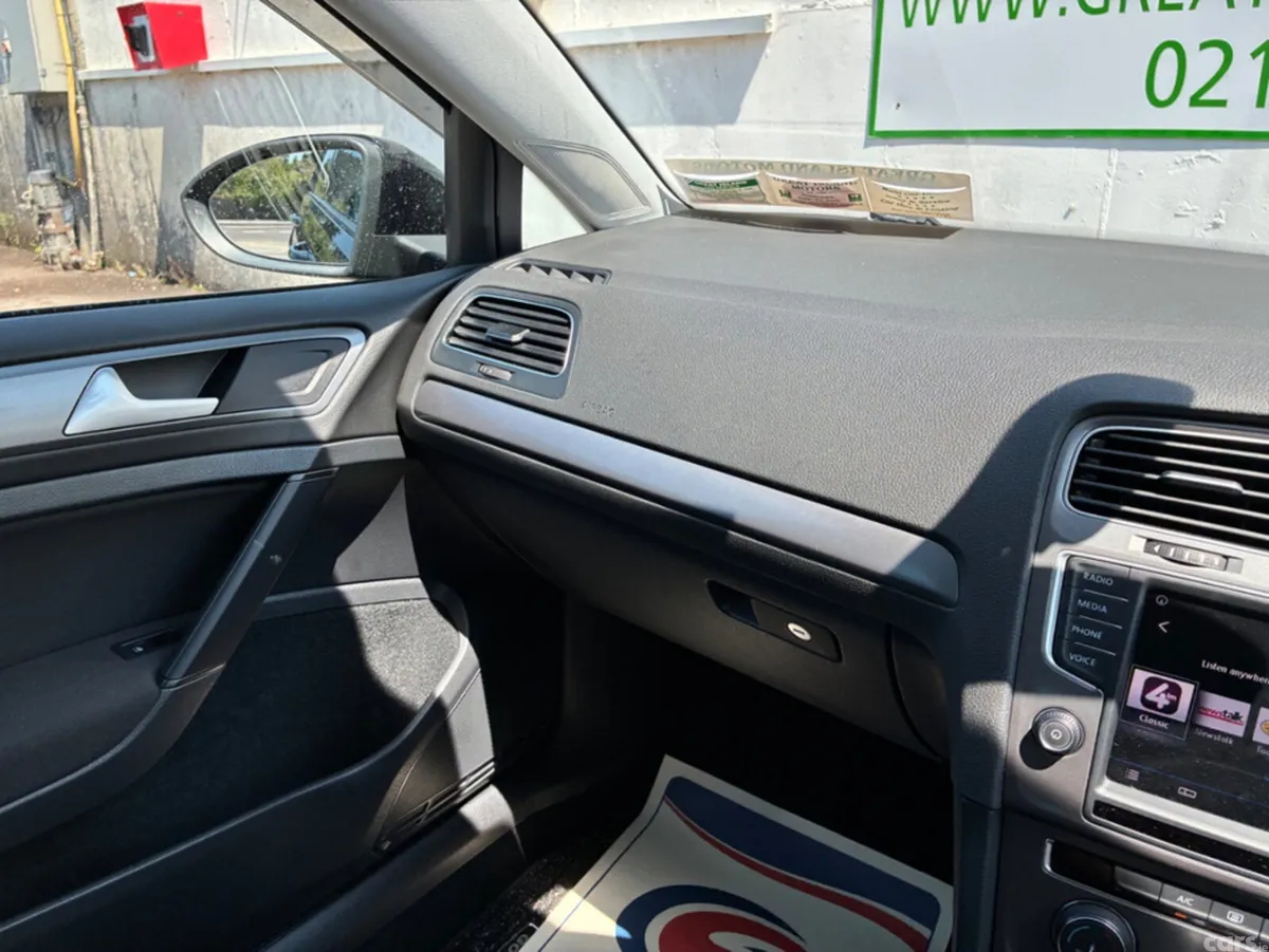Volkswagen Golf Hatchback, Petrol, 2016, Black