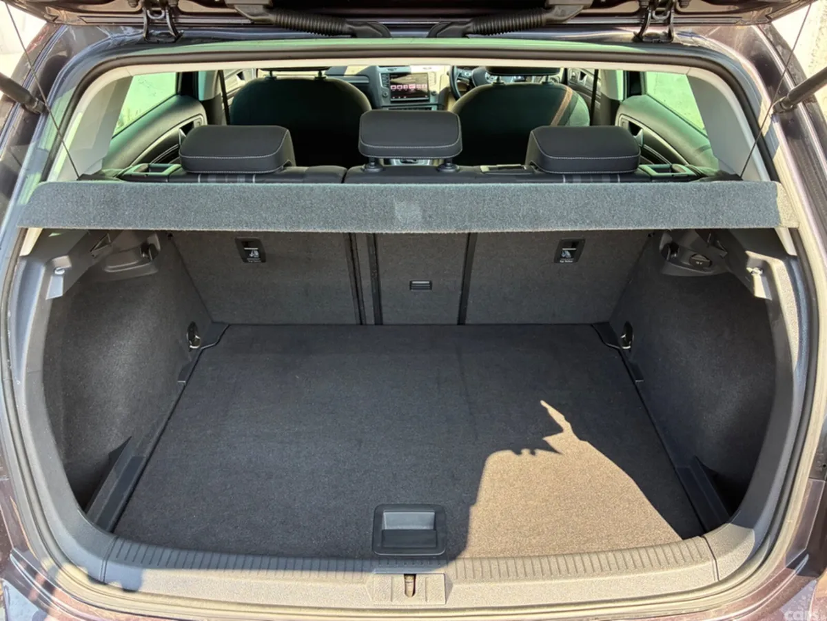 Volkswagen Golf Hatchback, Petrol, 2015, Grey