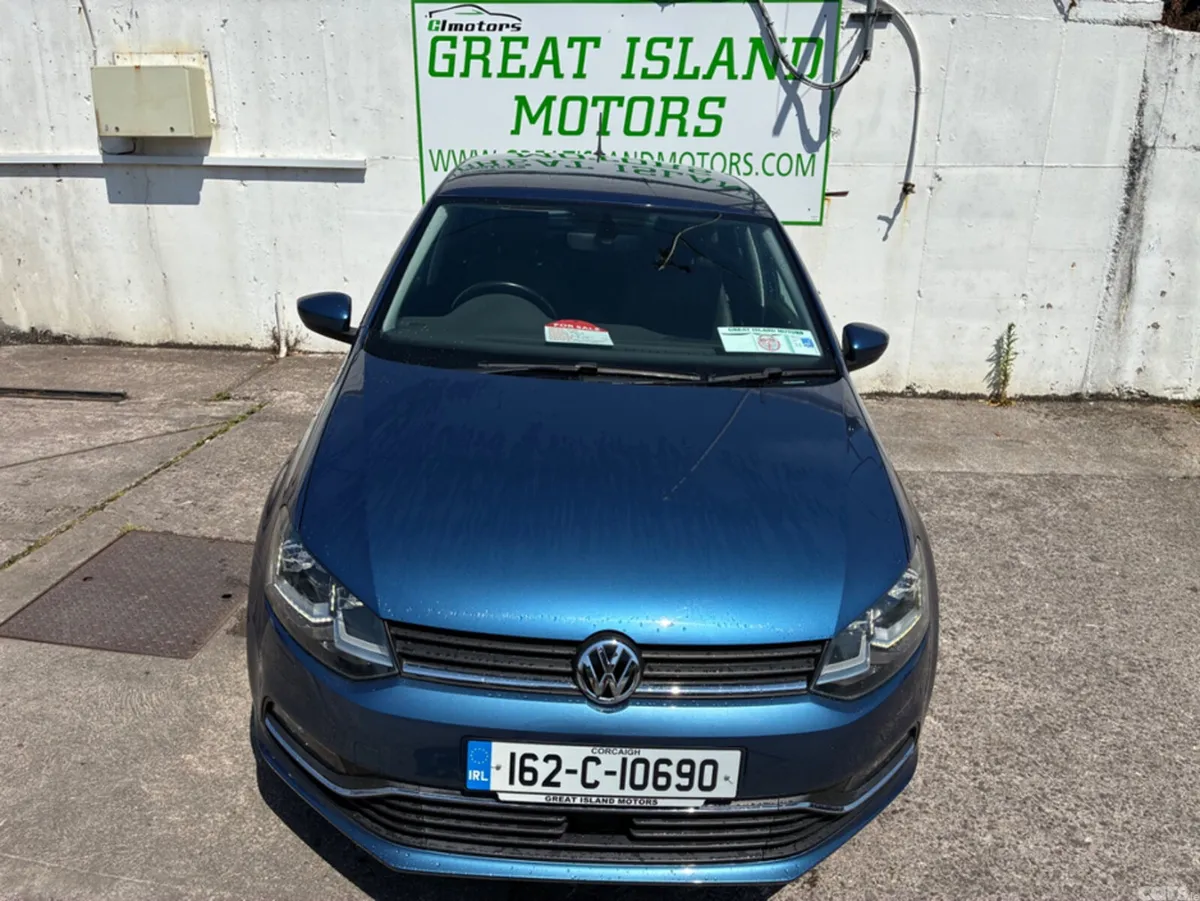 Volkswagen Polo Hatchback, Petrol, 2016, Blue