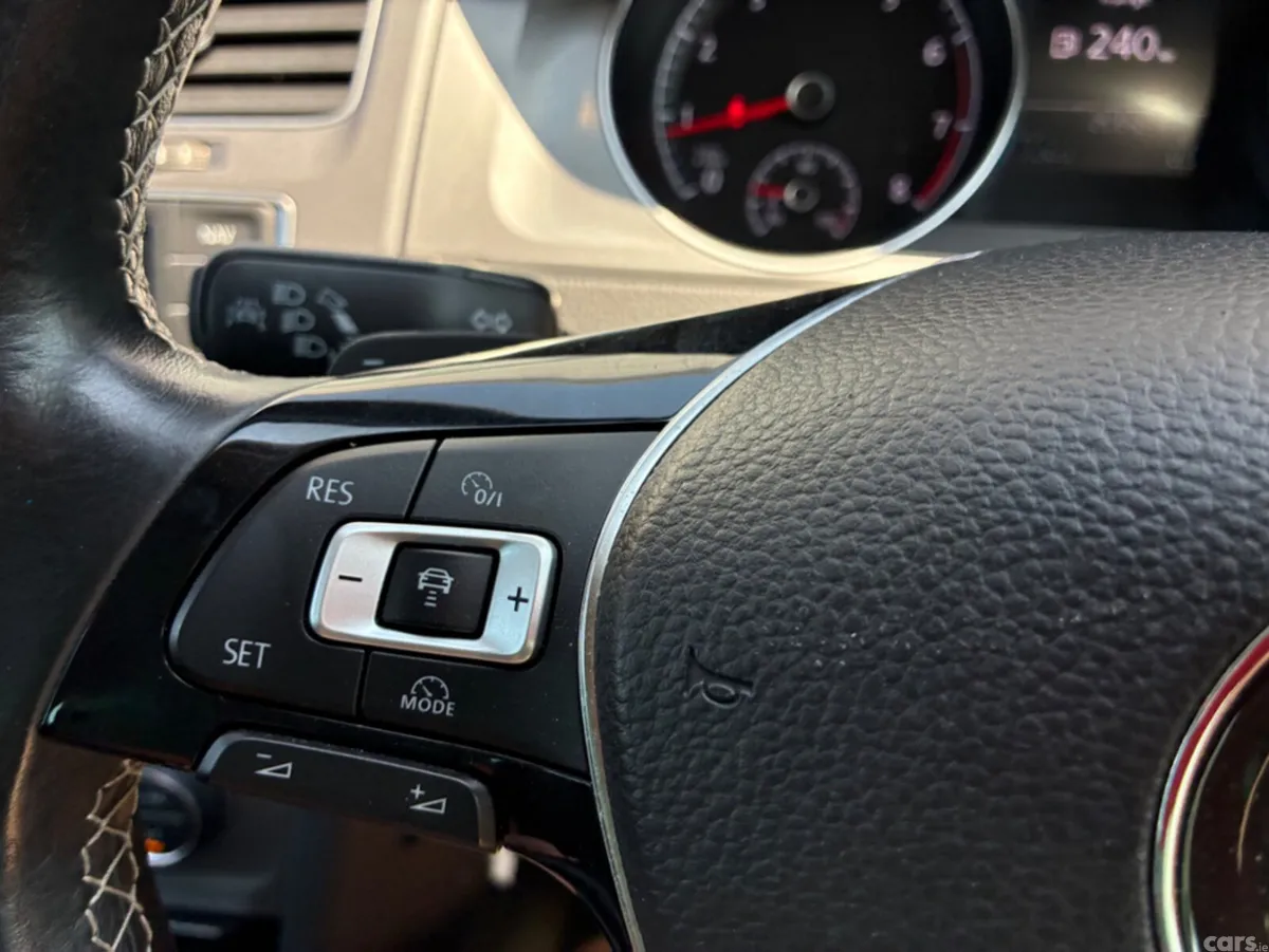 Volkswagen Golf Hatchback, Petrol, 2015, Grey