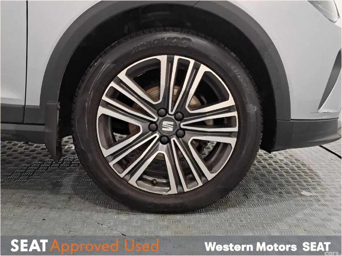 SEAT Arona SUV, Petrol, 2023, Silver
