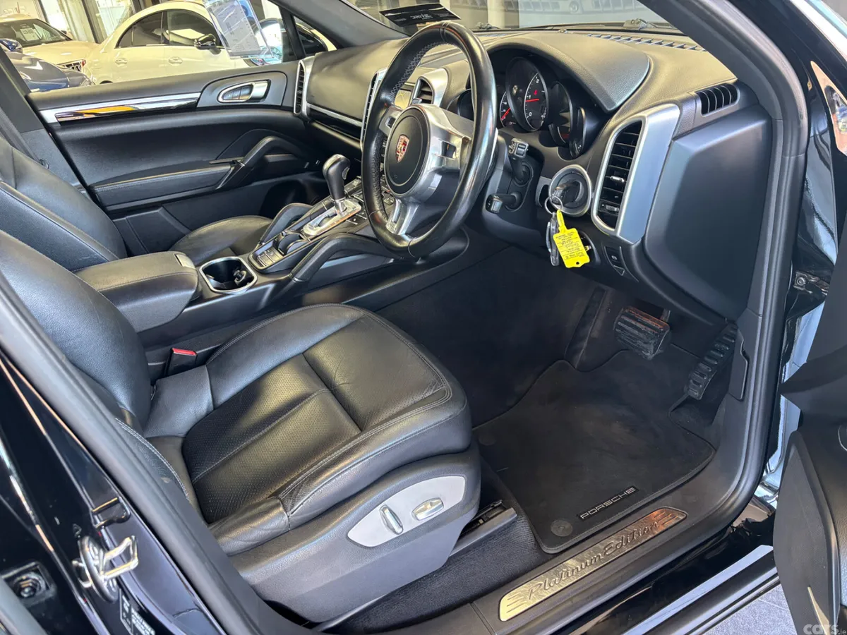 Porsche Cayenne SUV, Diesel, 2014, Black