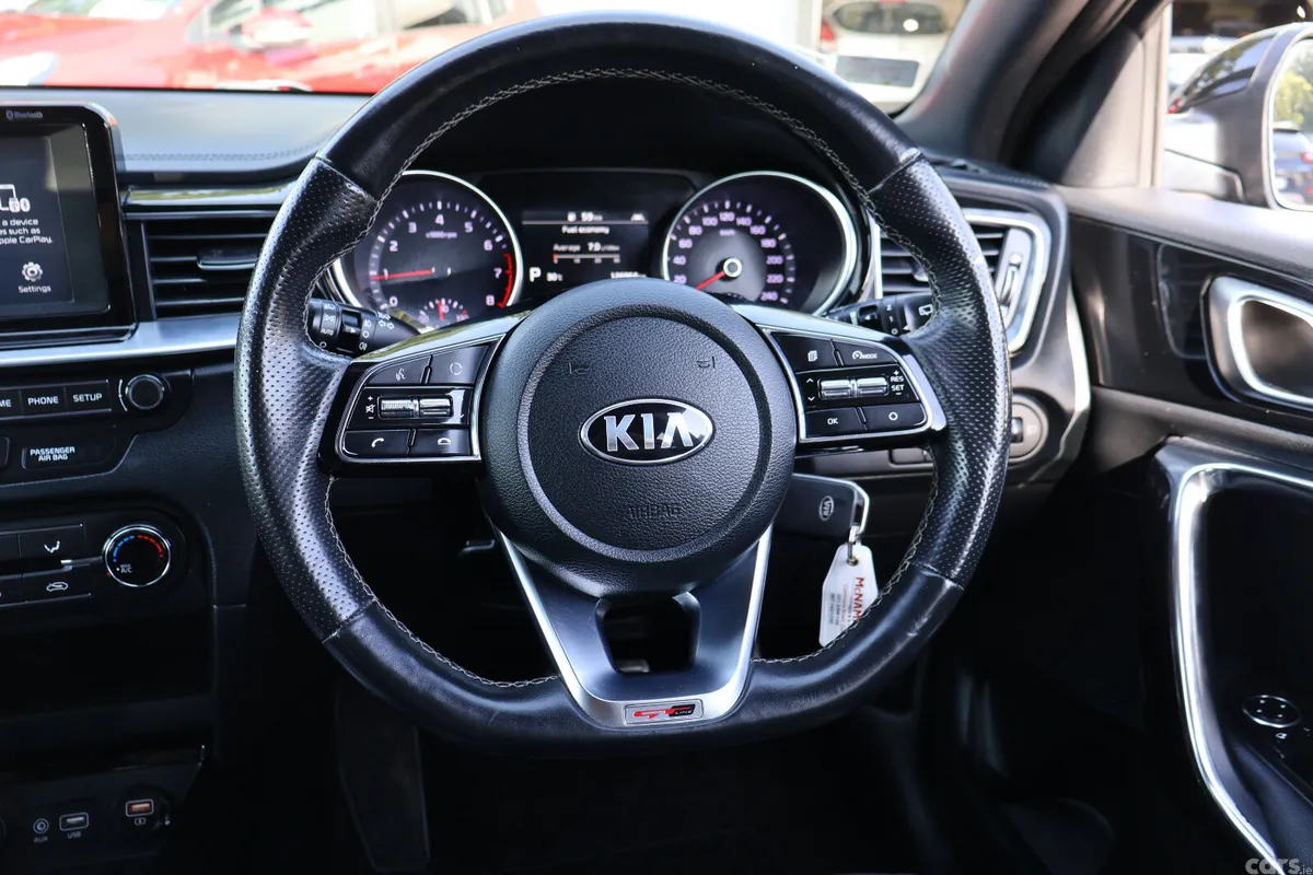 Kia Ceed Hatchback, Petrol, 2020, Black