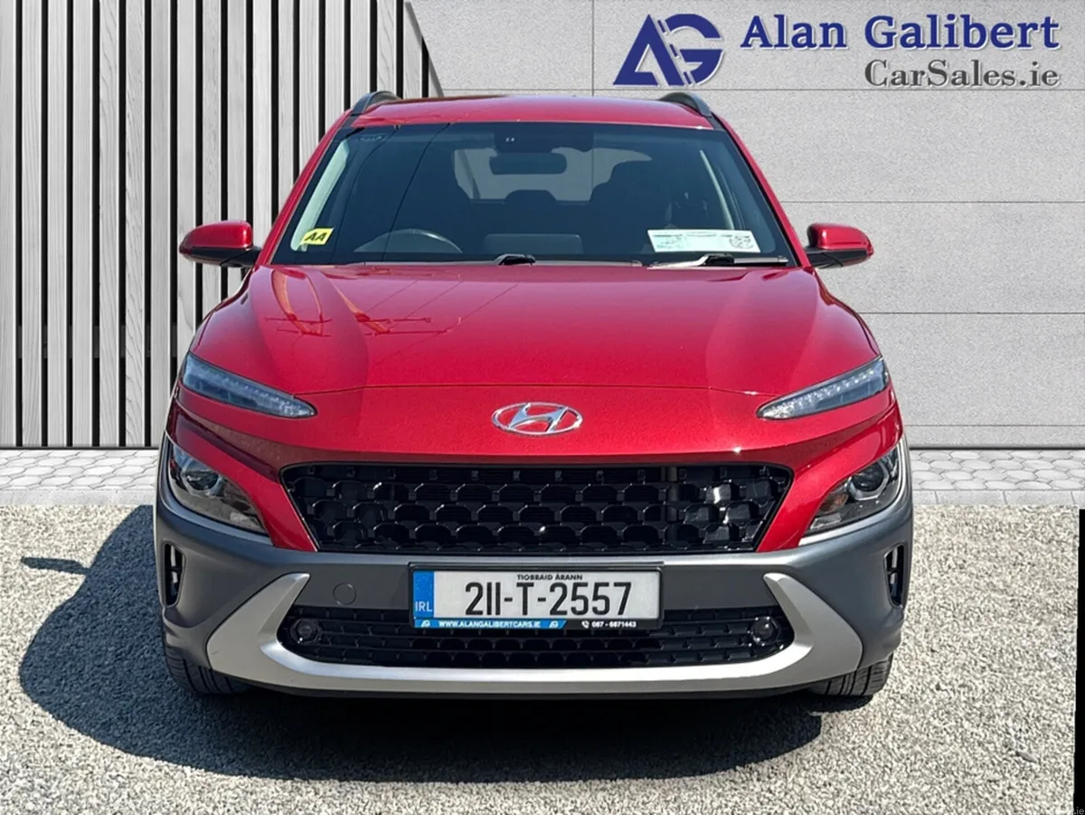 Hyundai KONA MPV, Diesel, 2021, Red