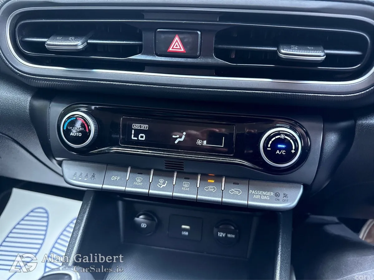 Hyundai KONA MPV, Diesel, 2021, Red