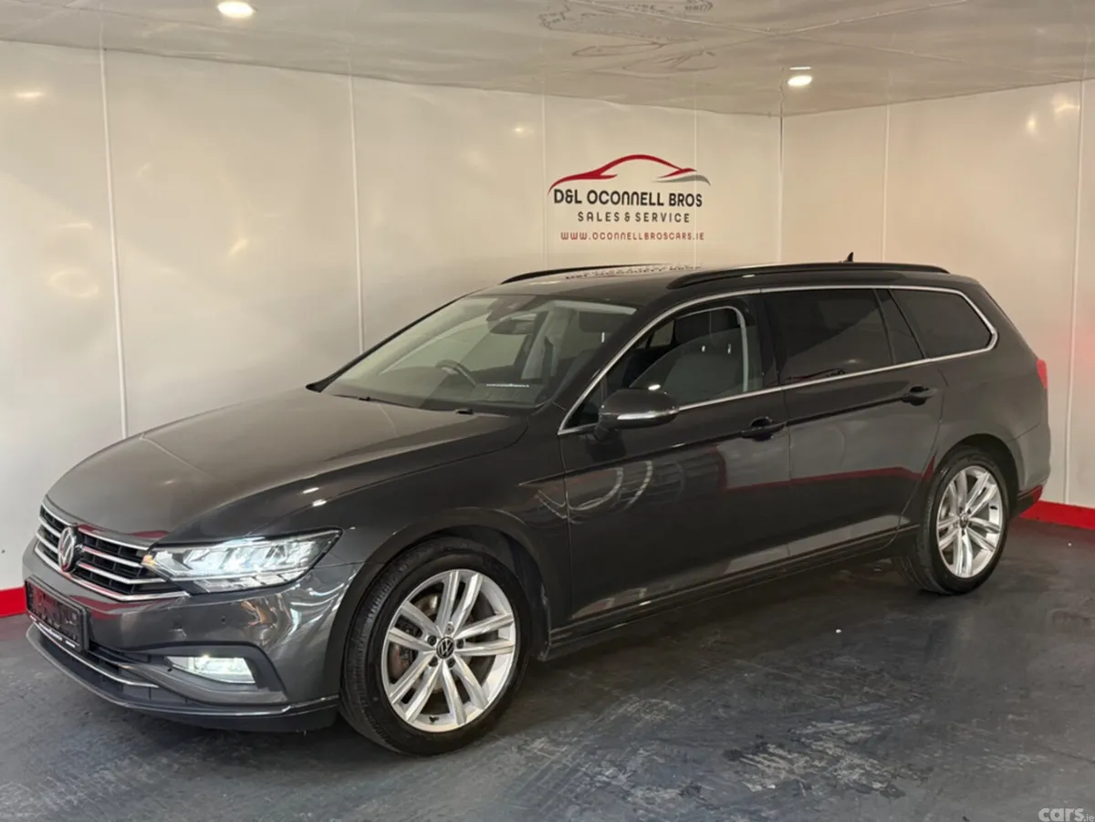 Volkswagen Passat Estate, Diesel, 2023, Grey