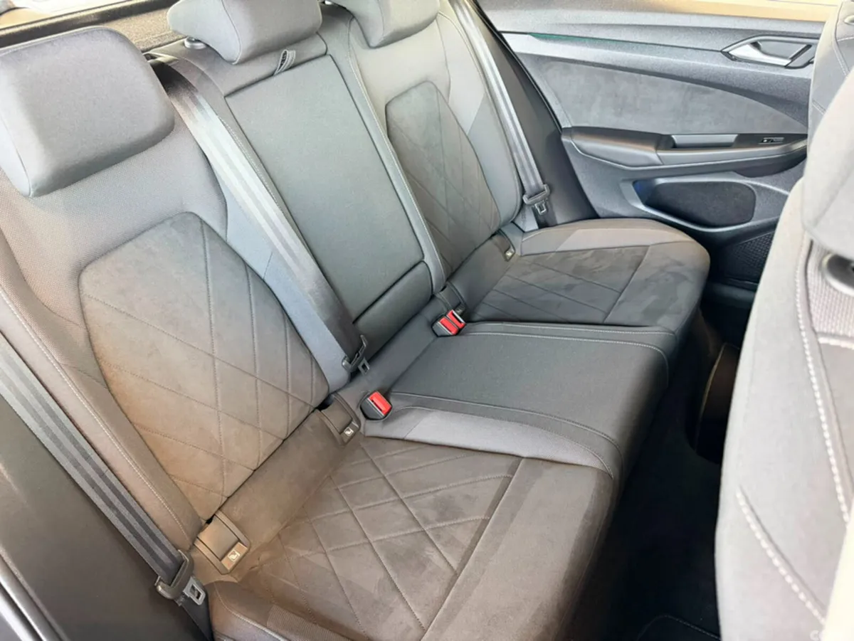 Volkswagen Golf Hatchback, Petrol Plug-in Hybrid, 2022, Grey