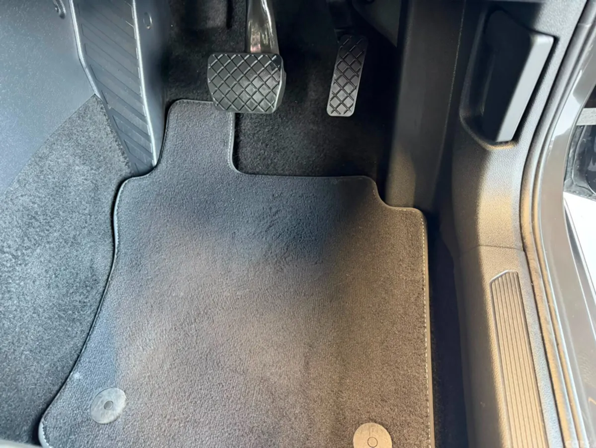 Volkswagen Golf Hatchback, Petrol Plug-in Hybrid, 2022, Grey