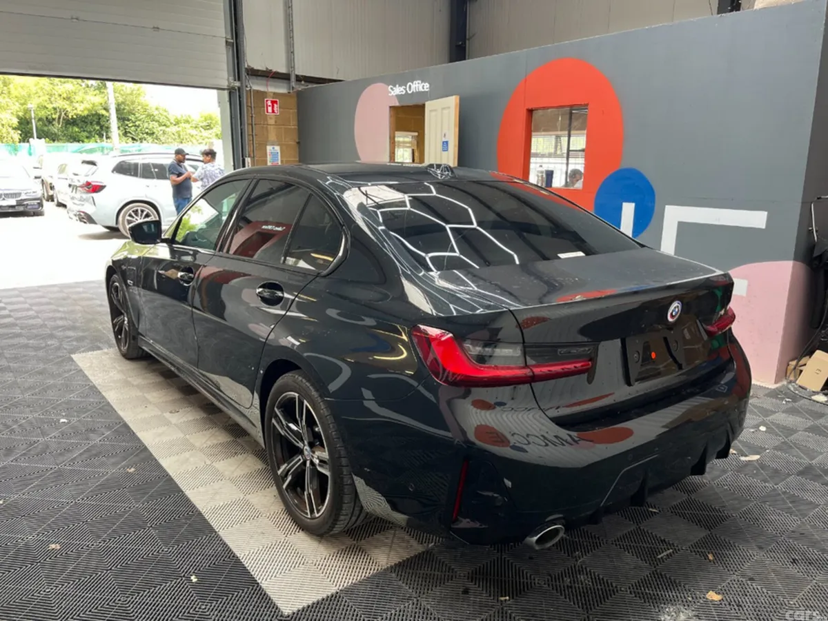 BMW 3-Series Saloon, Petrol Plug-in Hybrid, 2023, Black