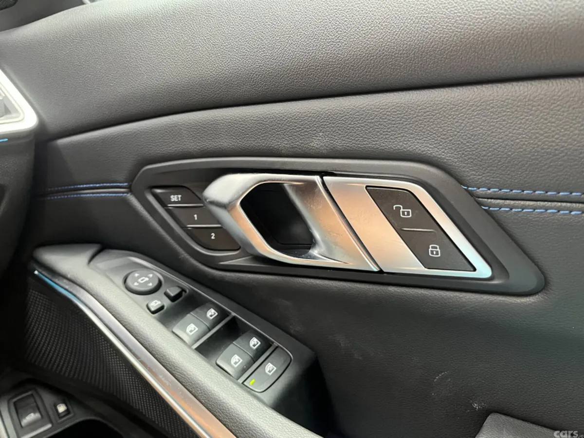 BMW 3-Series Saloon, Petrol Plug-in Hybrid, 2023, Black