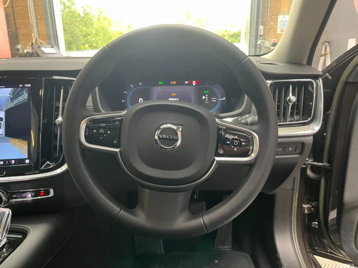 Volvo V60 Estate, Petrol Plug-in Hybrid, 2023, Grey
