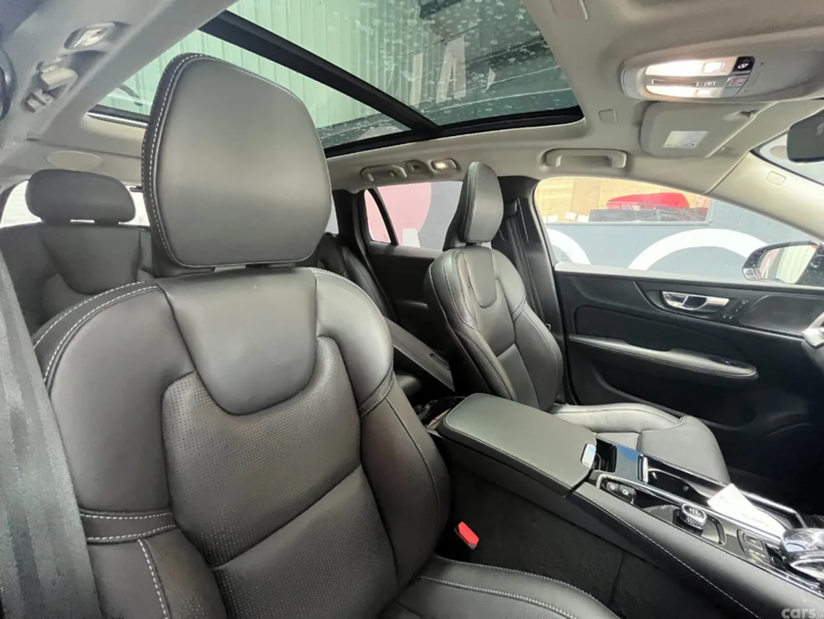 Volvo V60 Estate, Petrol Plug-in Hybrid, 2023, Grey