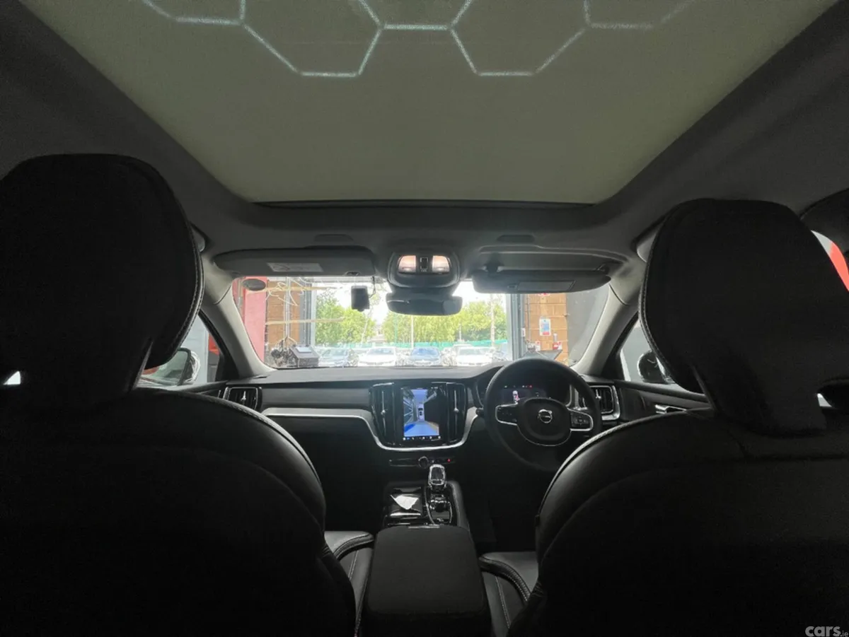 Volvo V60 Estate, Petrol Plug-in Hybrid, 2023, Grey