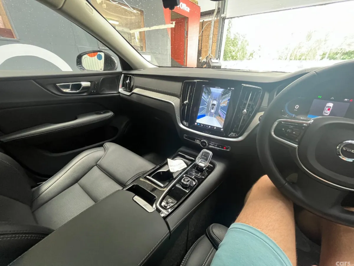Volvo V60 Estate, Petrol Plug-in Hybrid, 2023, Grey